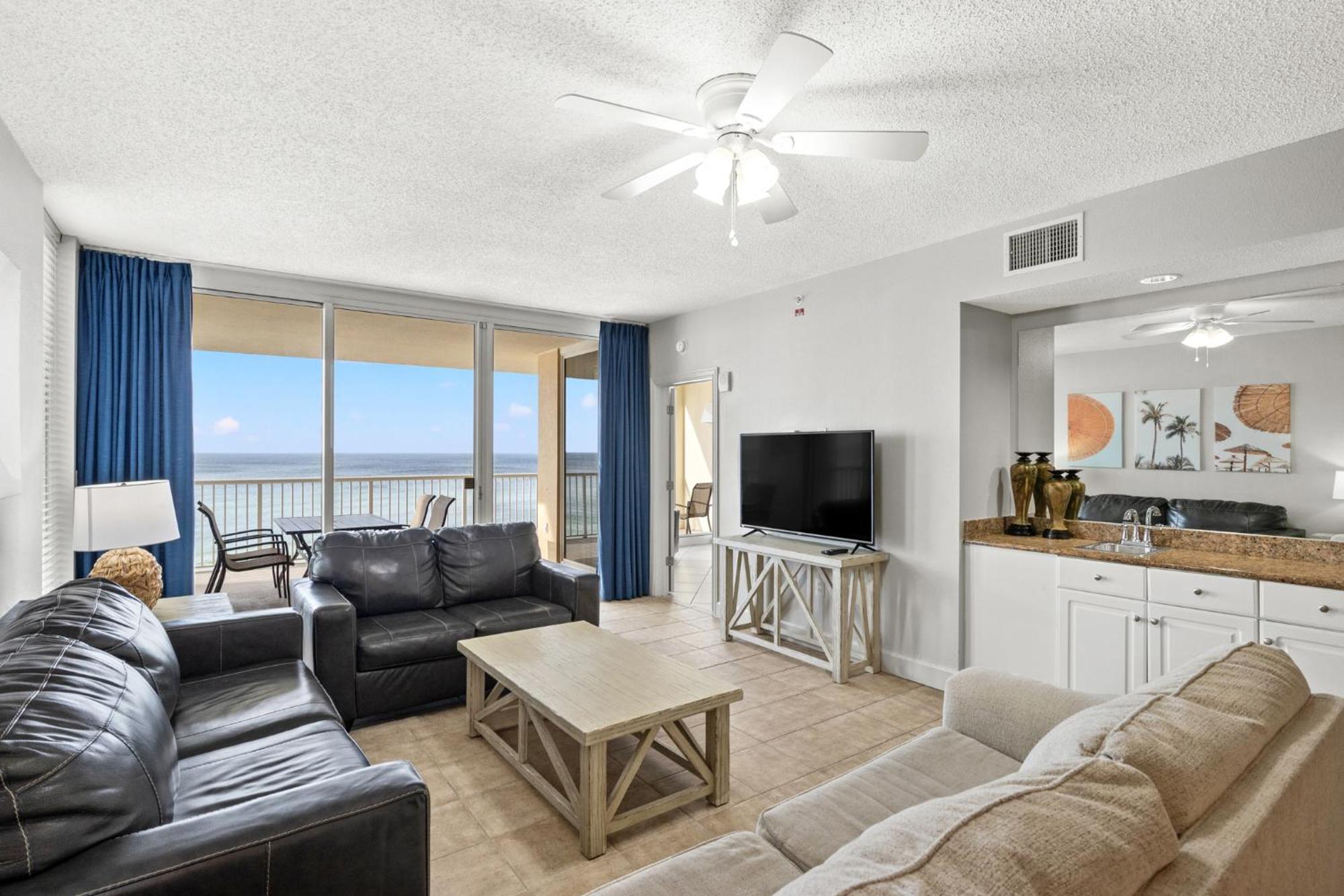 Official Majestic Beach Resort - Over 60 Units - All Ocean Front, Panama City Beach, Fl Zimmer foto