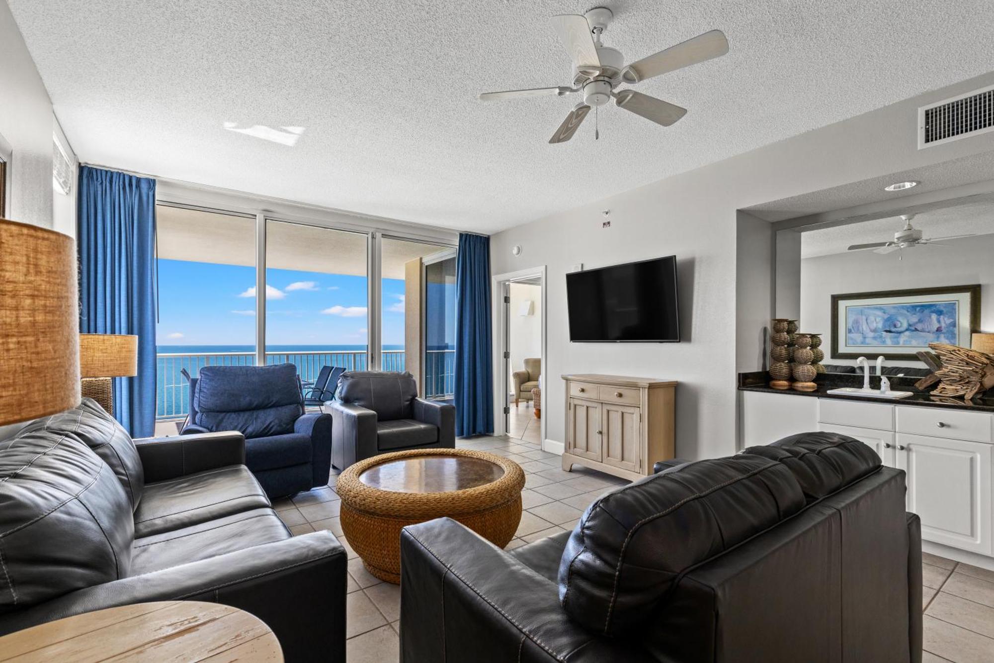 Official Majestic Beach Resort - Over 60 Units - All Ocean Front, Panama City Beach, Fl Zimmer foto