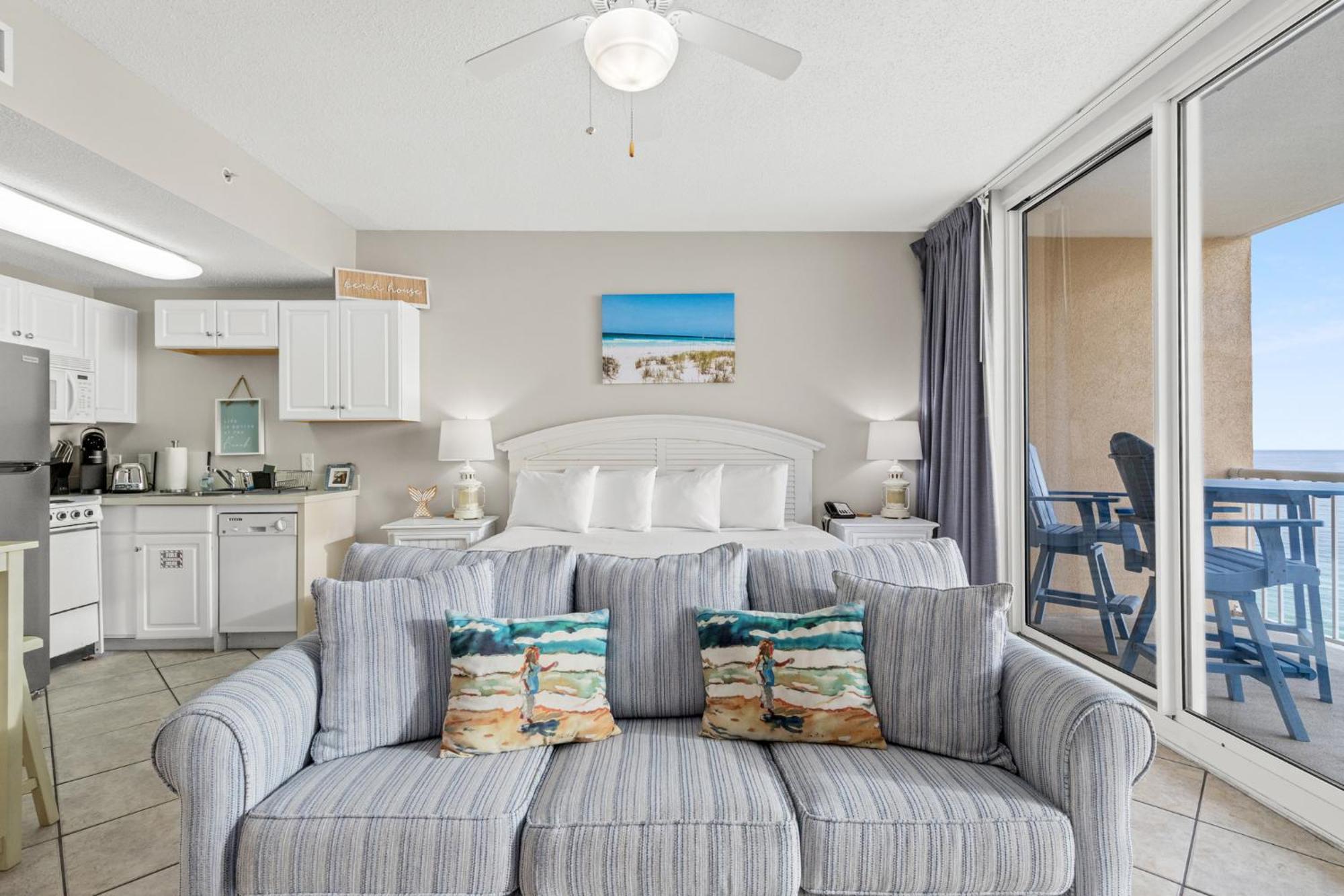 Official Majestic Beach Resort - Over 60 Units - All Ocean Front, Panama City Beach, Fl Zimmer foto