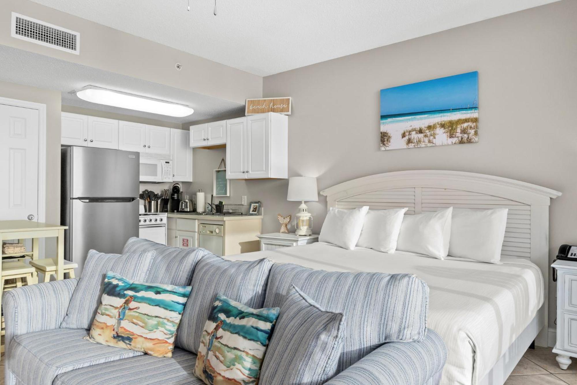 Official Majestic Beach Resort - Over 60 Units - All Ocean Front, Panama City Beach, Fl Zimmer foto