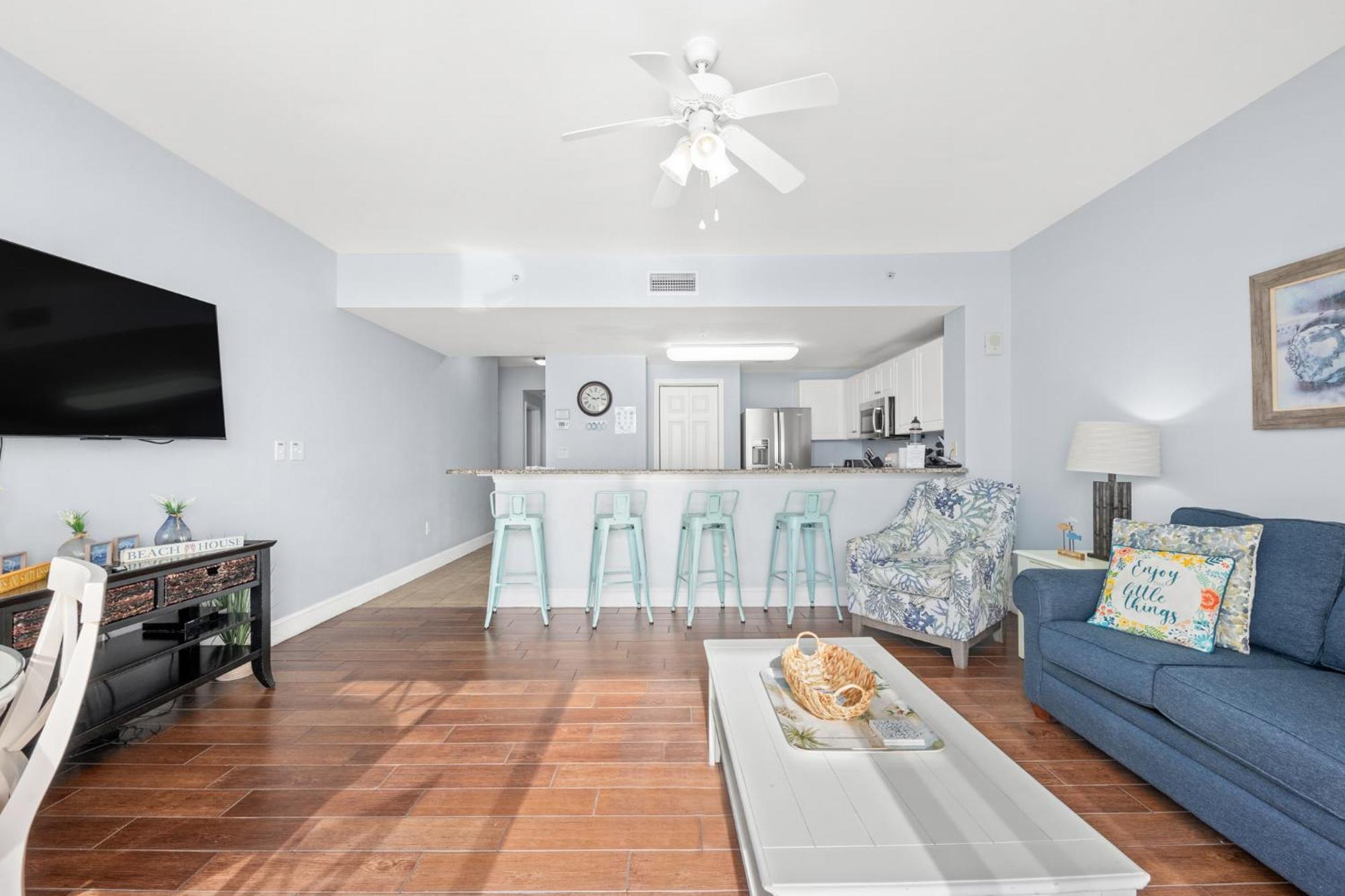 Official Majestic Beach Resort - Over 60 Units - All Ocean Front, Panama City Beach, Fl Zimmer foto