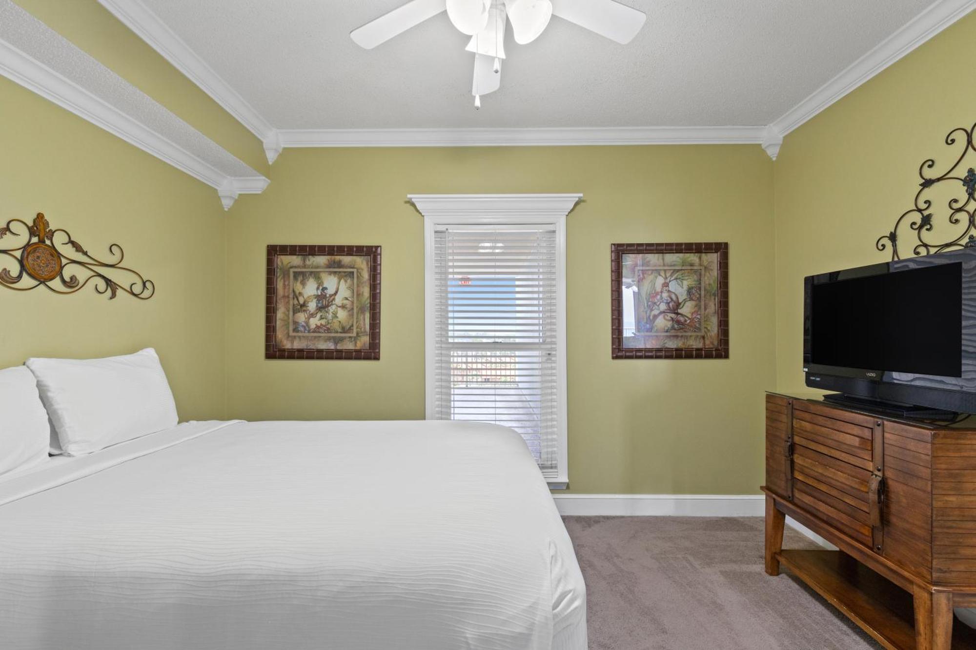 Official Majestic Beach Resort - Over 60 Units - All Ocean Front, Panama City Beach, Fl Zimmer foto